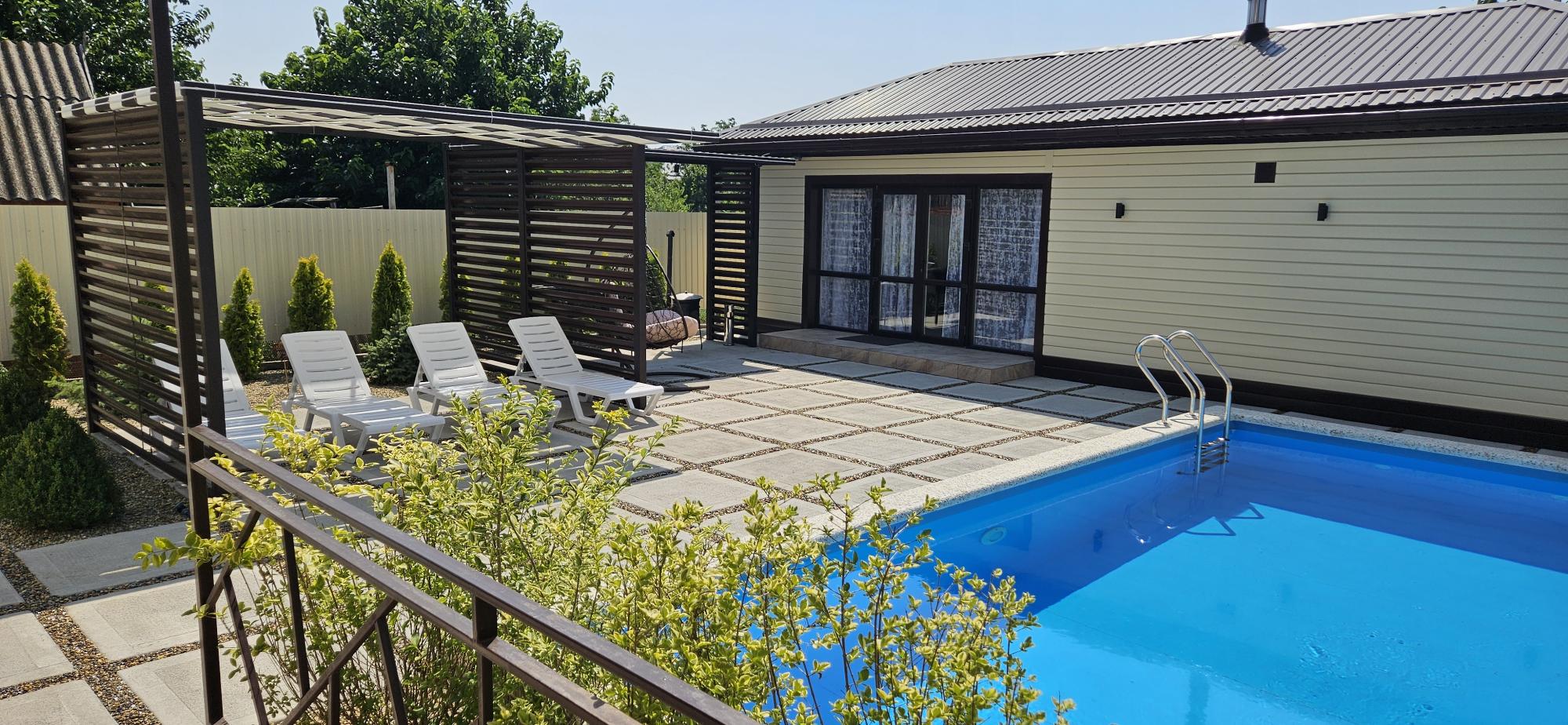 Дом АкваЛофт с подогреваемым бассейном - аренда посуточно на 12 гостей